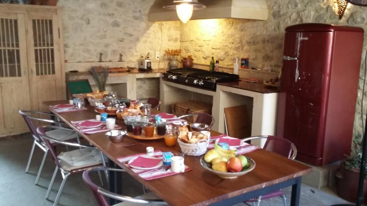 Chambre D'Hotes & Gites Vacances-En-Luberon Reillanne Ngoại thất bức ảnh